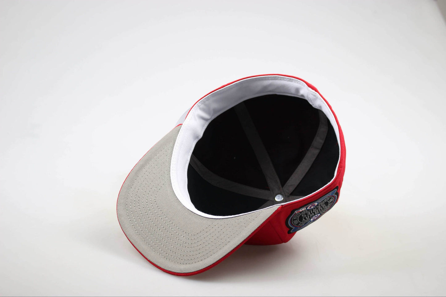 WELCOME 2 BUNNYWORLD FITTED CAP